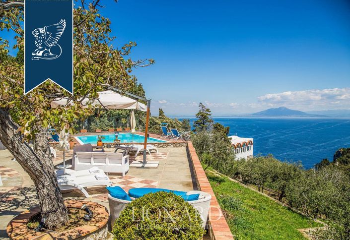 Image No.1-Villa de 5 chambres à vendre à Capri