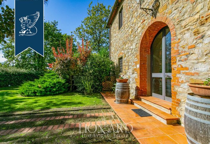 Image No.4-9 Bed Country House for sale