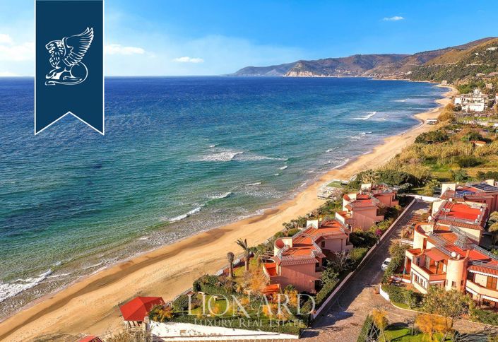 Image No.20-5 Bed Villa for sale