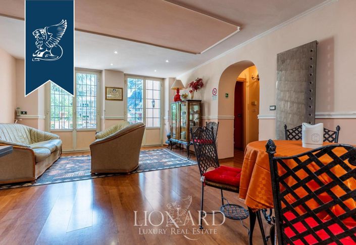 Image No.14-8 Bed Villa for sale