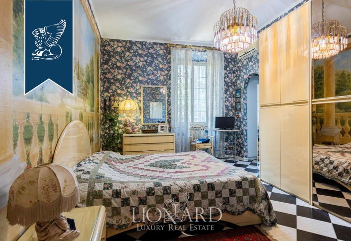 Image No.20-8 Bed Villa for sale