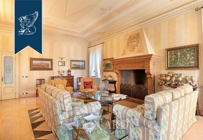 Image No.16-9 Bed Villa for sale