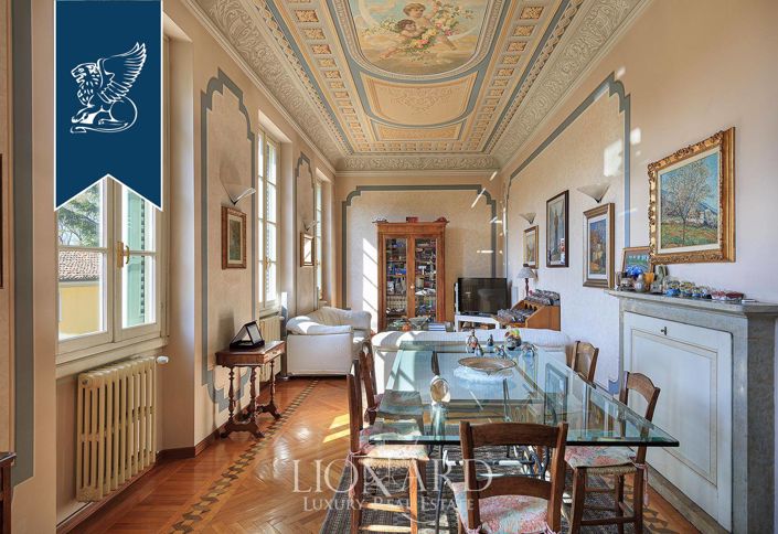 Image No.24-9 Bed Villa for sale