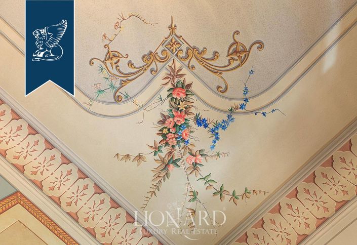 Image No.29-9 Bed Villa for sale