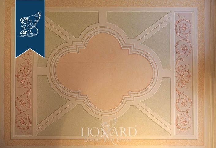 Image No.32-9 Bed Villa for sale