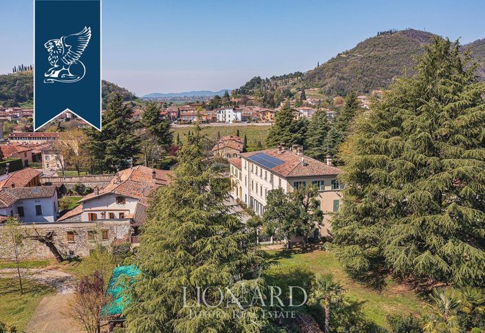 Image No.52-9 Bed Villa for sale