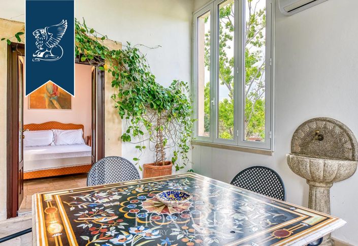 Image No.66-10 Bed Villa for sale