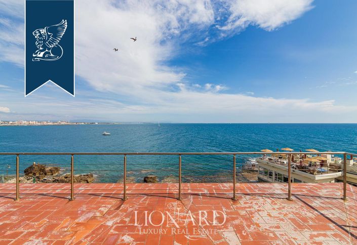 Image No.24-6 Bed Villa for sale