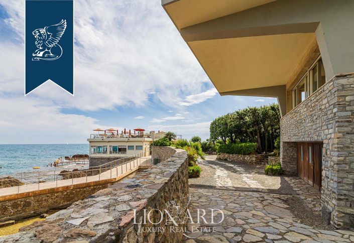 Image No.9-6 Bed Villa for sale