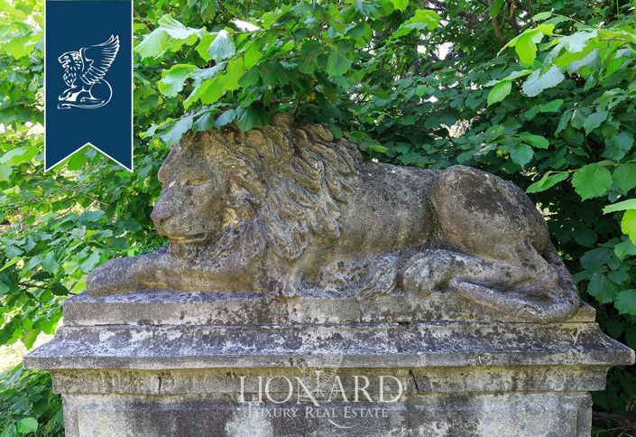 Image No.11-5 Bed Villa for sale