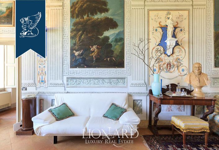 Image No.20-5 Bed Villa for sale