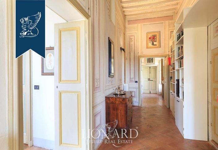 Image No.25-5 Bed Villa for sale