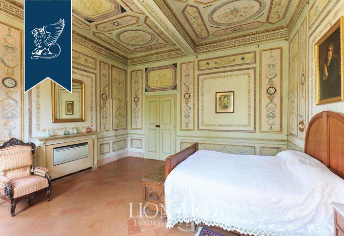 Image No.28-5 Bed Villa for sale