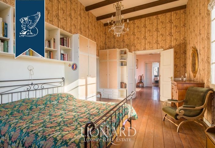 Image No.25-6 Bed Villa for sale