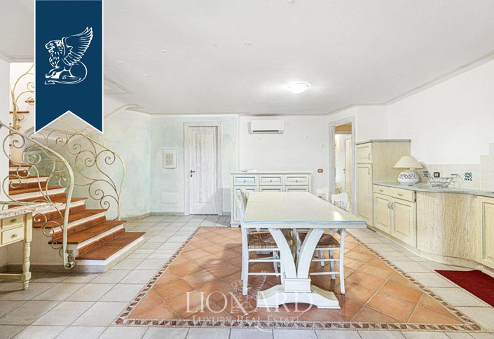 Image No.11-6 Bed Villa for sale