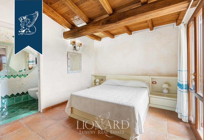 Image No.19-6 Bed Villa for sale