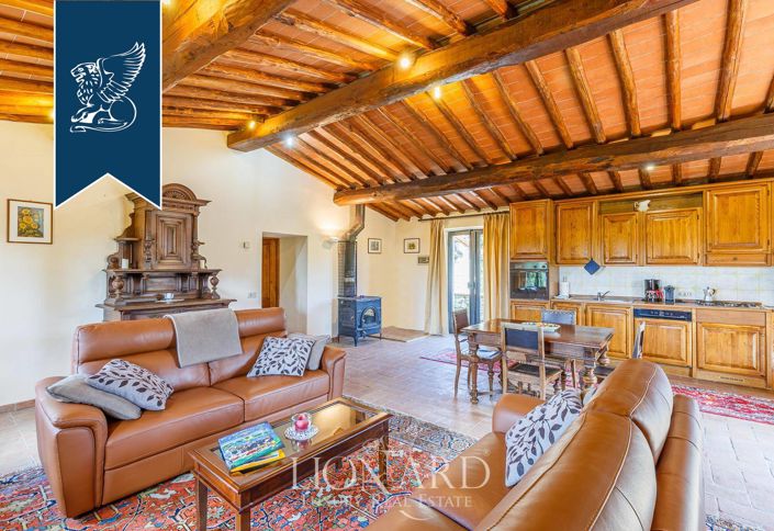 Image No.13-7 Bed Farmhouse for sale