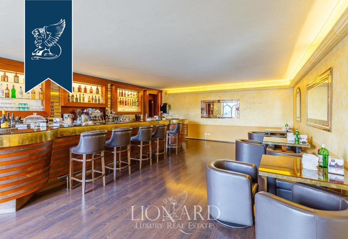 Image No.15-7 Bed Farmhouse for sale