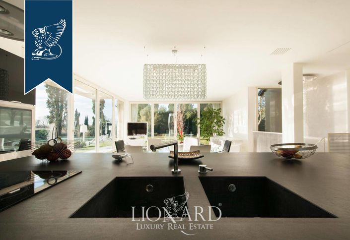 Image No.16-3 Bed Villa for sale