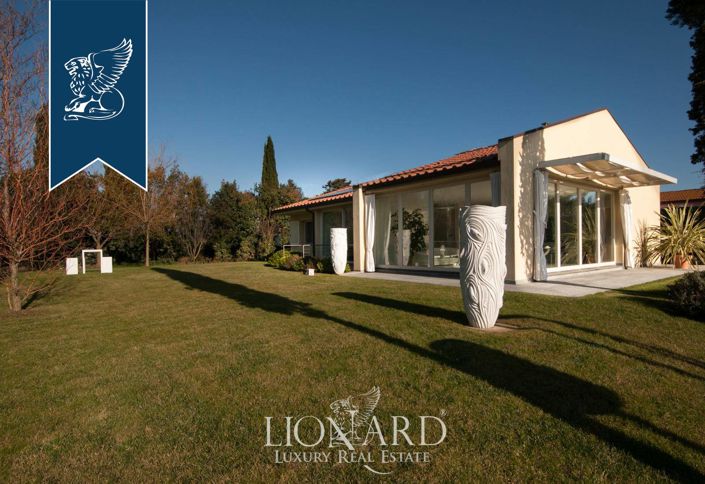 Image No.3-3 Bed Villa for sale