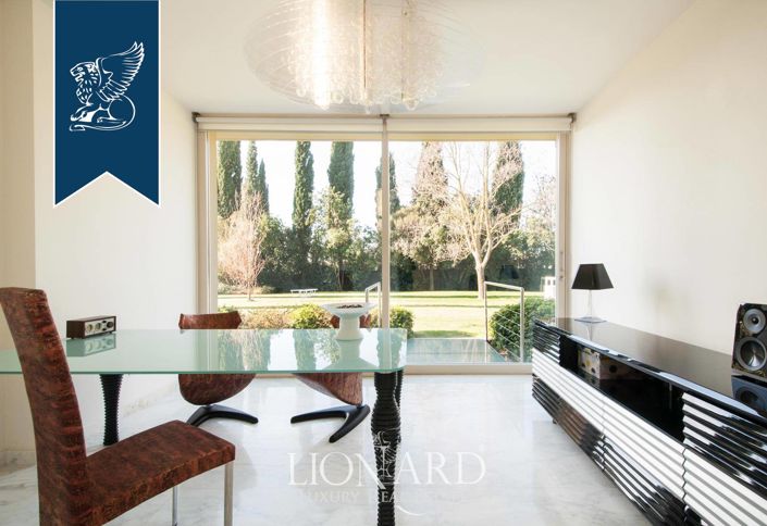 Image No.31-3 Bed Villa for sale