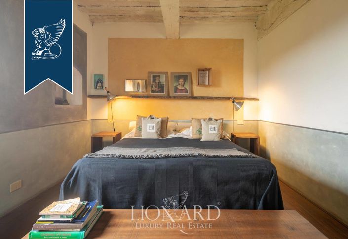 Image No.12-10 Bed Farmhouse for sale