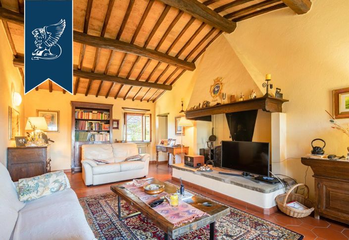 Image No.7-13 Bed Farmhouse for sale