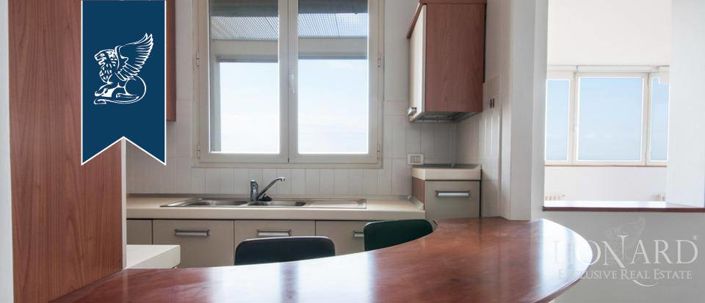 Image No.17-Appartement de 3 chambres à vendre à Viareggio