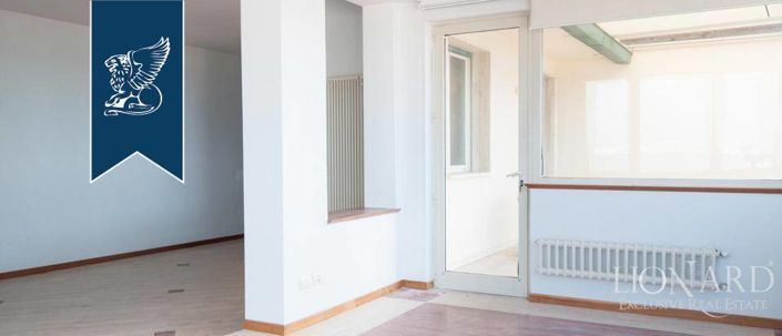 Image No.9-Appartement de 3 chambres à vendre à Viareggio