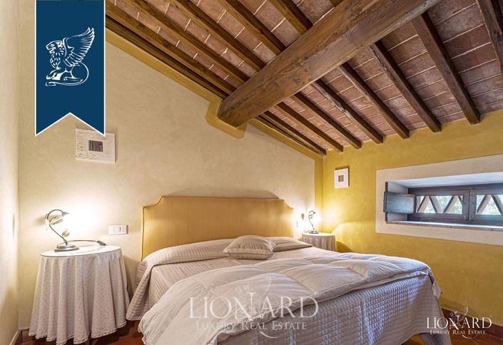 Image No.34-15 Bed Farmhouse for sale