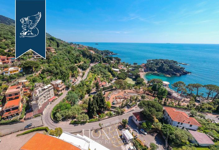 Image No.2-26 Bed Hotel for sale