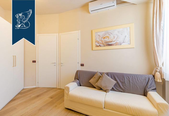 Image No.22-26 Bed Hotel for sale