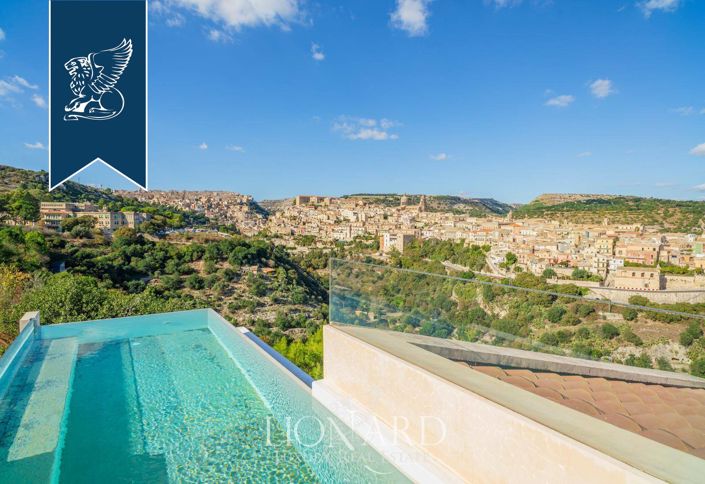 Image No.2-Villa de 3 chambres à vendre à Ragusa