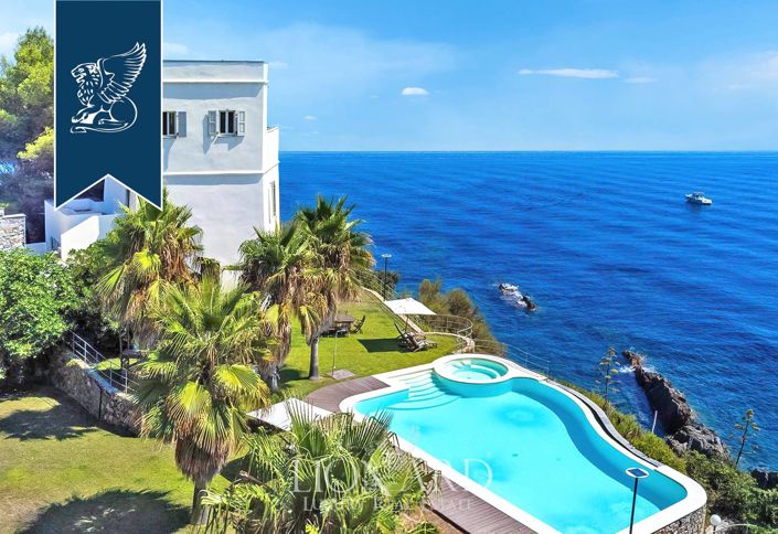 Image No.1-4 Bed Villa for sale