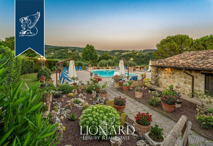 Image No.10-8 Bed Farmhouse for sale