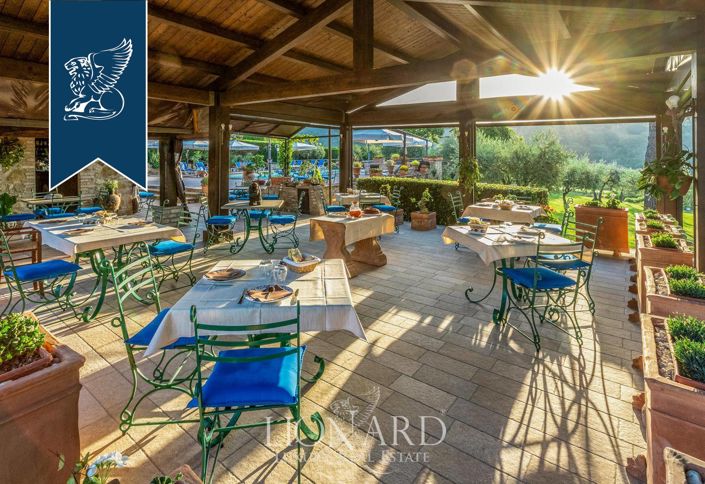 Image No.15-8 Bed Farmhouse for sale