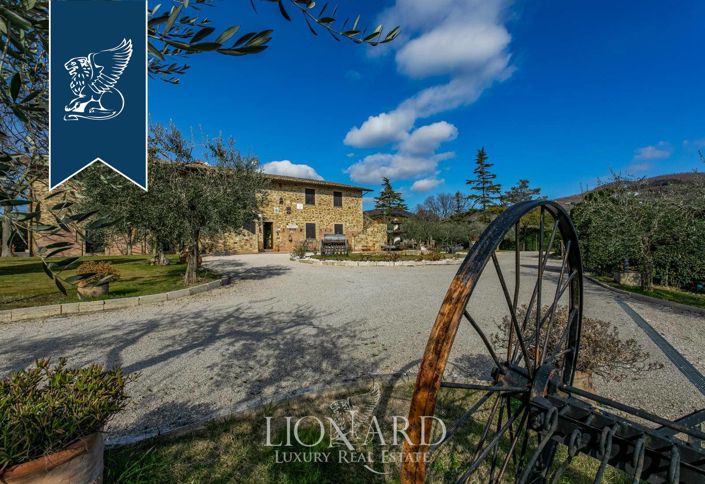 Image No.17-8 Bed Farmhouse for sale