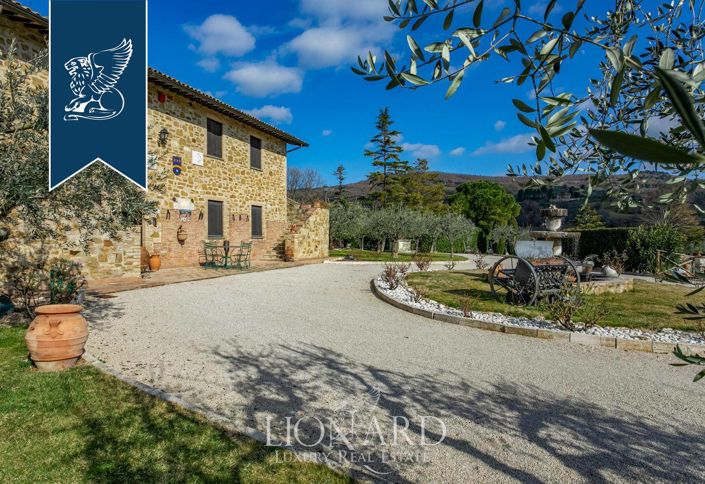 Image No.19-8 Bed Farmhouse for sale