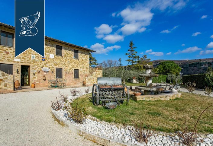 Image No.20-8 Bed Farmhouse for sale