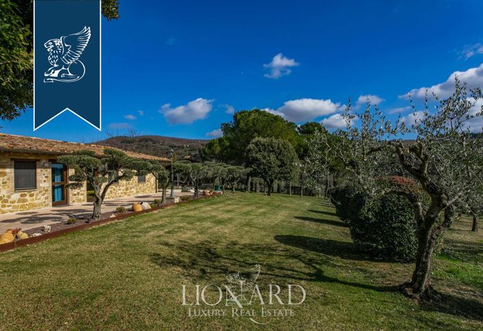 Image No.27-8 Bed Farmhouse for sale