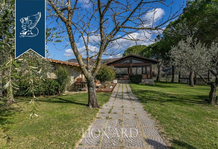 Image No.30-8 Bed Farmhouse for sale