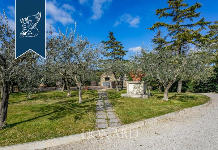 Image No.31-8 Bed Farmhouse for sale