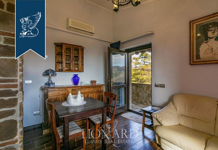 Image No.39-8 Bed Farmhouse for sale