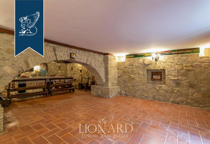 Image No.42-8 Bed Farmhouse for sale