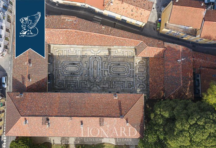 Image No.18-Villa de 10 chambres à vendre à Milan