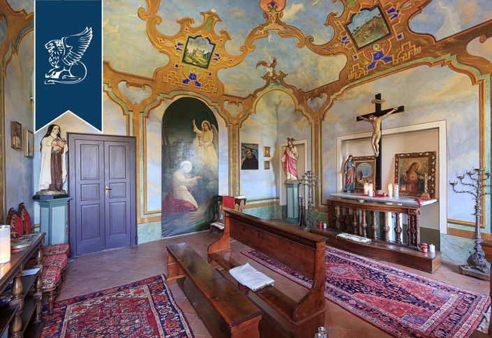 Image No.18-16 Bed Property for sale