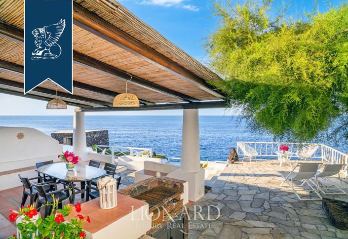 Image No.18-3 Bed Villa for sale