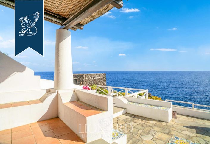 Image No.19-3 Bed Villa for sale