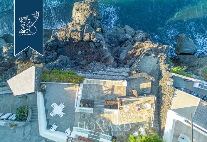 Image No.2-3 Bed Villa for sale