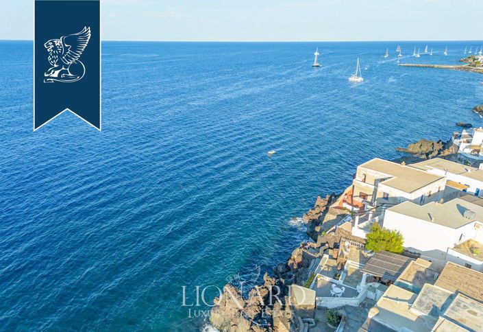 Image No.20-3 Bed Villa for sale